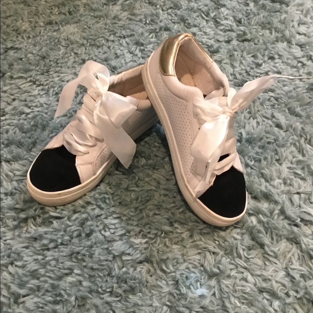 Steve Madden Starling platform
